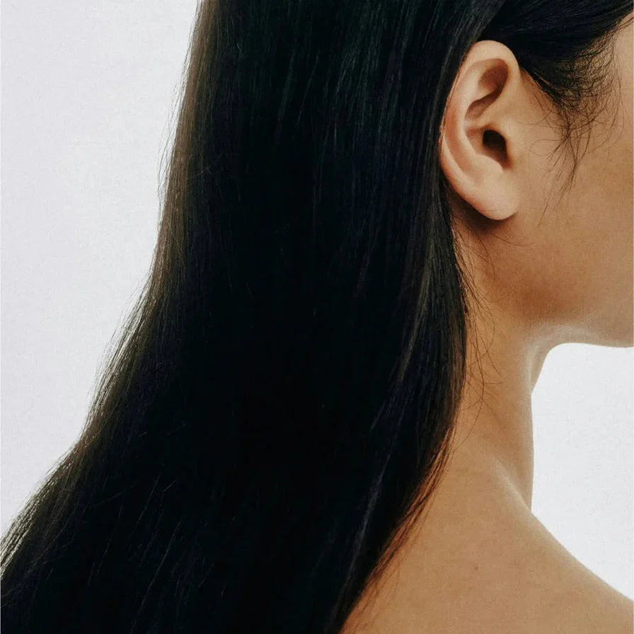 Natuurlijke haarverzorging van Veloura met shampoo, conditioner, leave-in mist en haarmasker voor glanzend haar